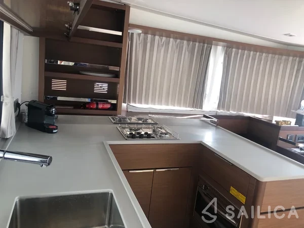 Lagoon 46  - Yacht Charter Sailica