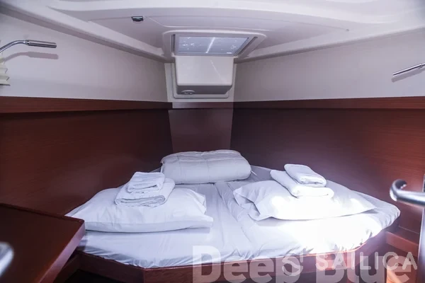 Hanse 415 - Yacht Charter Sailica