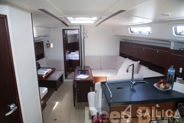 Hanse 415 - Yacht Charter Sailica