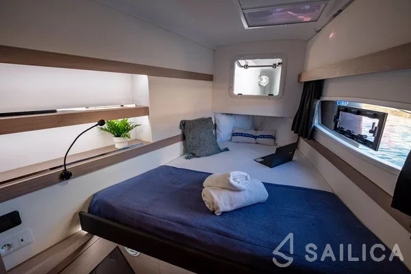 Isla 40 - Yacht Charter Sailica