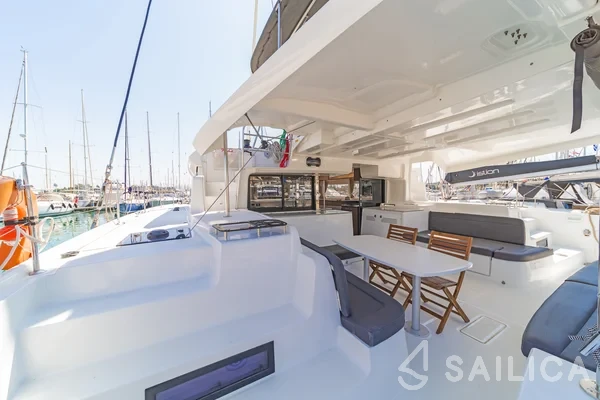 Lagoon 46  - Yacht Charter Sailica