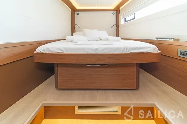 Lagoon 46  - Yacht Charter Sailica