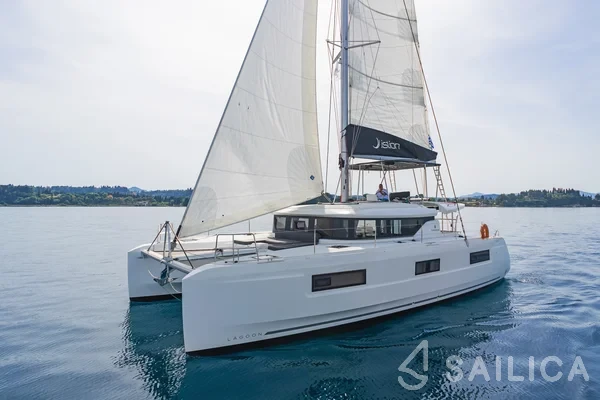 Lagoon 46  - Yacht Charter Sailica