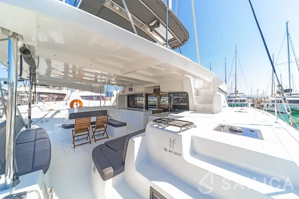 Lagoon 46  - Yacht Charter Sailica