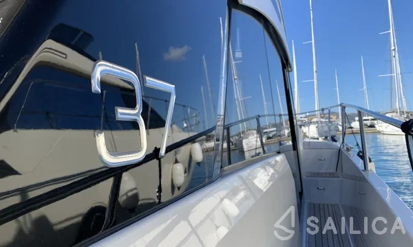 Grandezza 37CA - Yacht Charter Sailica
