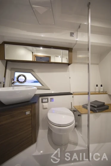 Grandezza 37CA - Yacht Charter Sailica