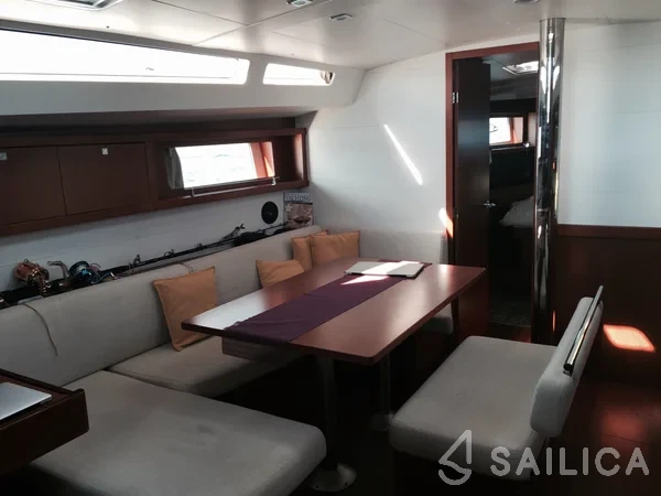 Oceanis 48 - Yacht Charter Sailica