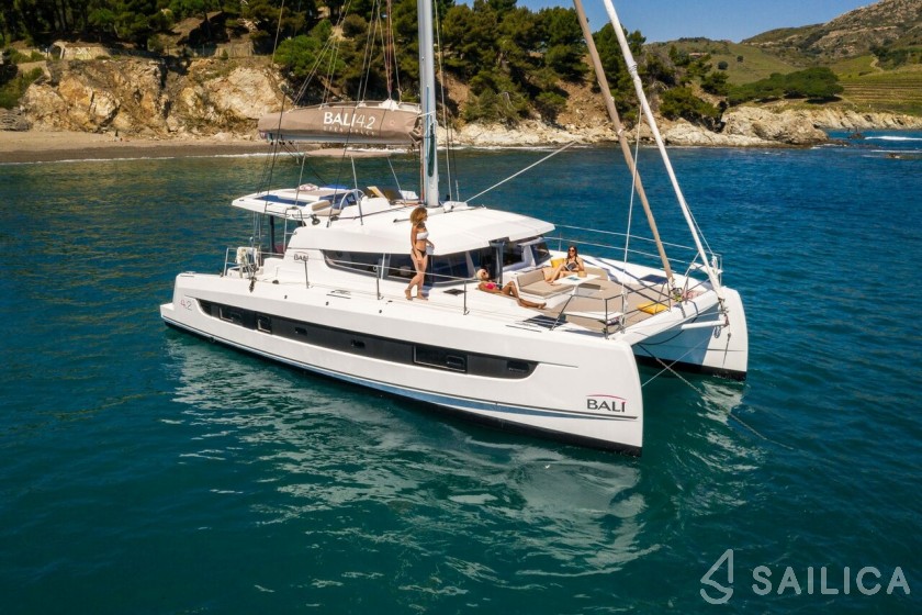 Bali 4.2 - Yacht Charter Sailica