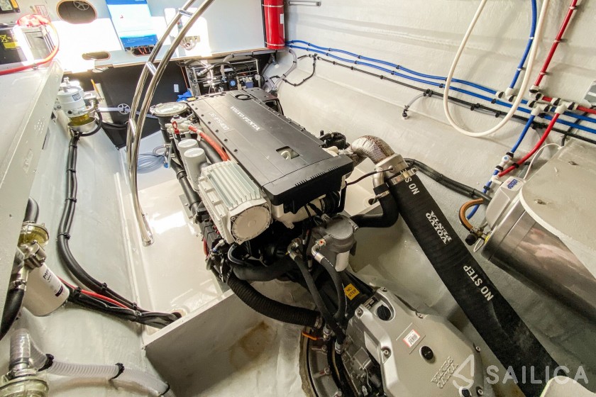 MY40 - Yacht Charter Sailica