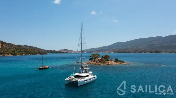Lagoon 46  - Yacht Charter Sailica