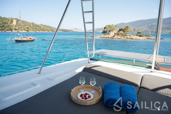 Lagoon 46  - Yacht Charter Sailica