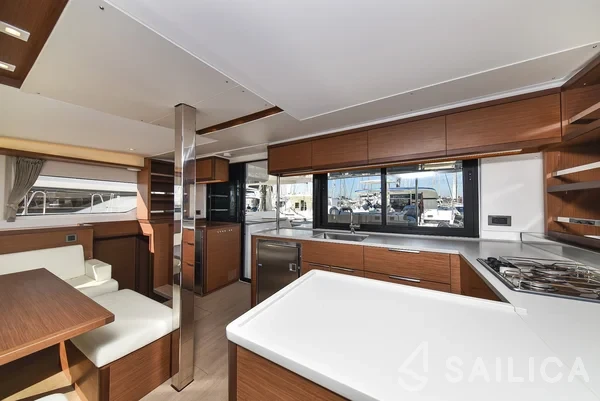 Lagoon 46  - Photo #186 Lagoon 46  - Yacht Charter Sailica