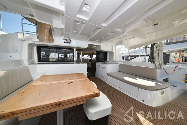 Lagoon 46  - Photo #198 Lagoon 46  - Yacht Charter Sailica