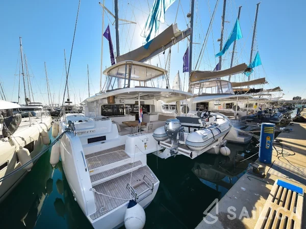 Lagoon 46  - Photo #174 Lagoon 46  - Yacht Charter Sailica