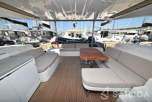 Lagoon 50 - Yacht Charter Sailica