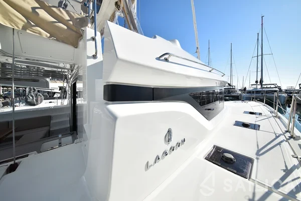 Lagoon 50 - Yacht Charter Sailica