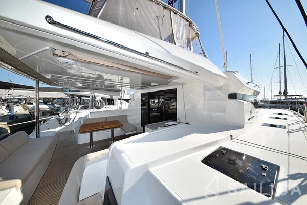 Lagoon 50 - Yacht Charter Sailica