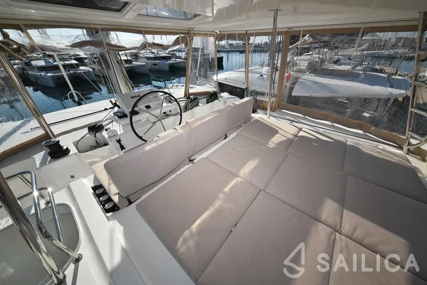 Lagoon 50 - Yacht Charter Sailica