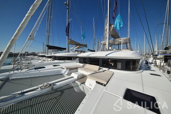 Lagoon 50 - Yacht Charter Sailica
