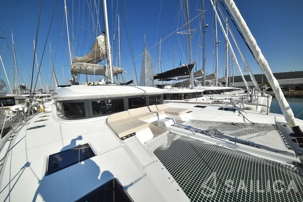 Lagoon 50 - Yacht Charter Sailica