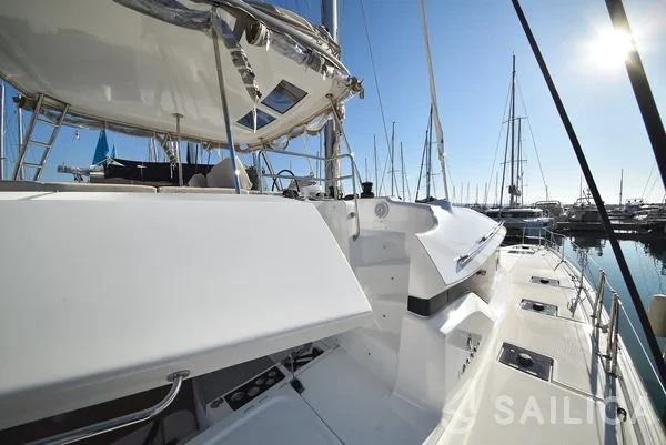 Lagoon 50 - Yacht Charter Sailica