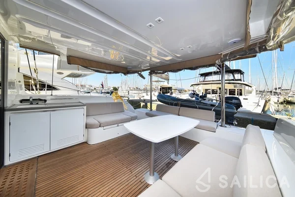 Lagoon 50 - Yacht Charter Sailica