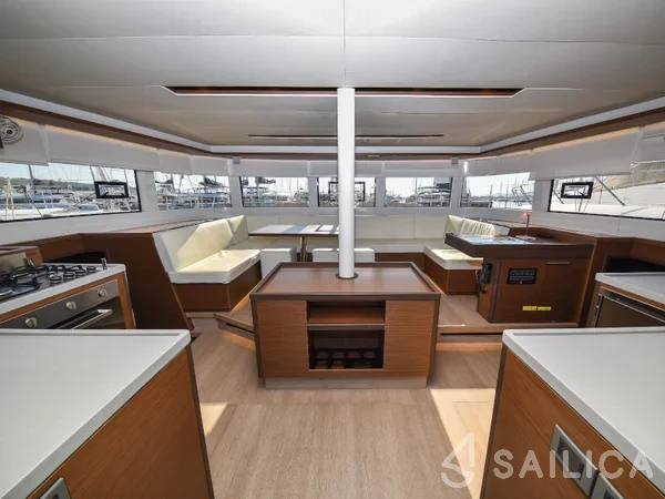 Lagoon 50 - Yacht Charter Sailica