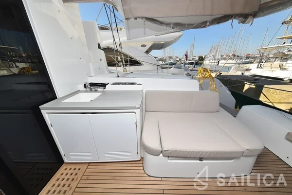 Lagoon 50 - Yacht Charter Sailica