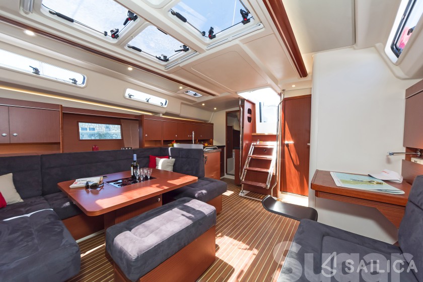 Hanse 455 - Yacht Charter Sailica