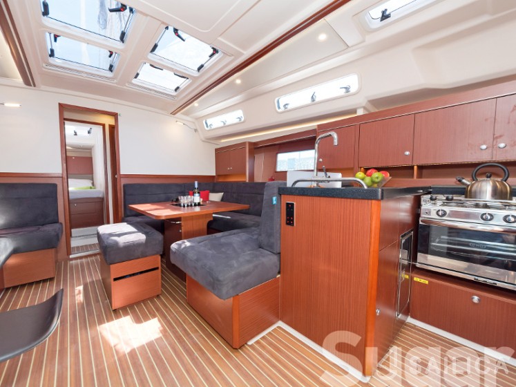 Hanse 455 - Yacht Charter Sailica