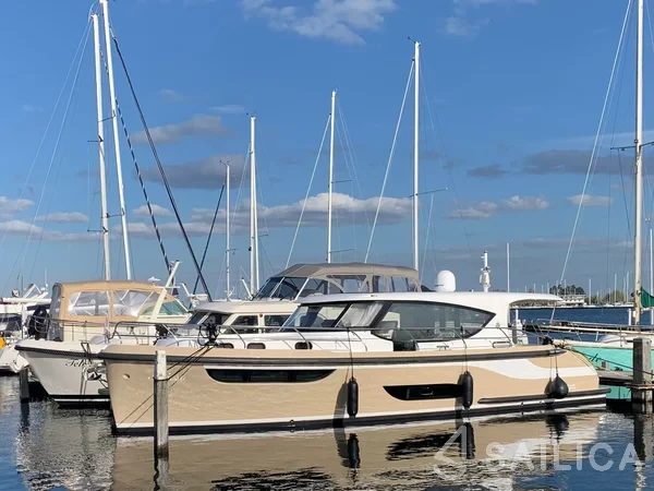 Jetten 42 MPC - Yacht Charter Sailica