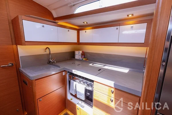 Dufour 470 - Yacht Charter Sailica