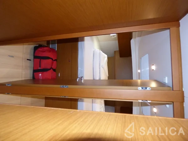 Sun Odyssey 519 - Yacht Charter Sailica