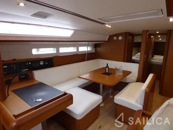 Sun Odyssey 519 - Yacht Charter Sailica