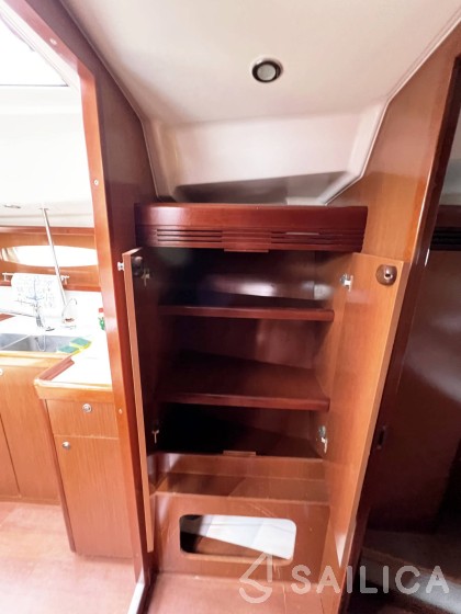 Oceanis 46 - Yacht Charter Sailica