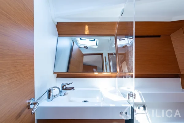 Sun Odyssey 410 - Yacht Charter Sailica