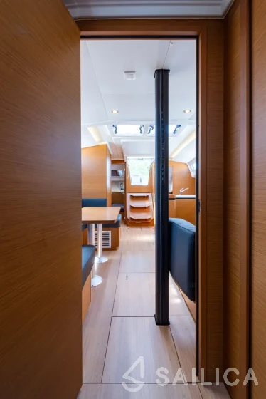 Sun Odyssey 410 - Yacht Charter Sailica