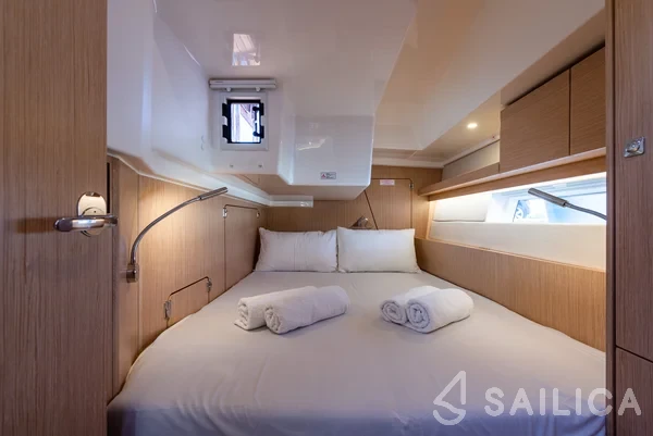 Bavaria C45 - Yacht Charter Sailica