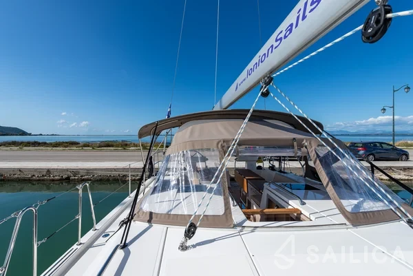 Bavaria C45 - Yacht Charter Sailica