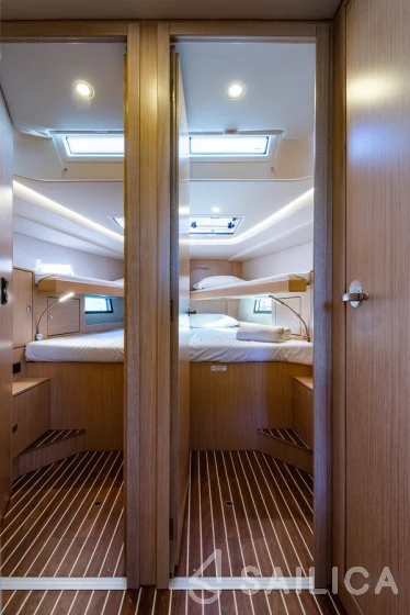 Bavaria C45 - Yacht Charter Sailica