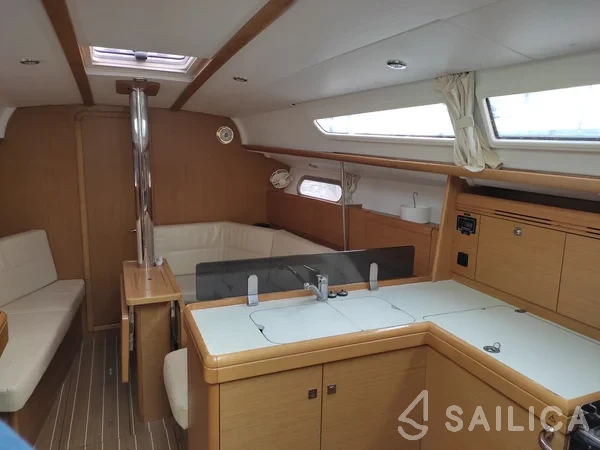 Sun Odyssey 36i - Yacht Charter Sailica