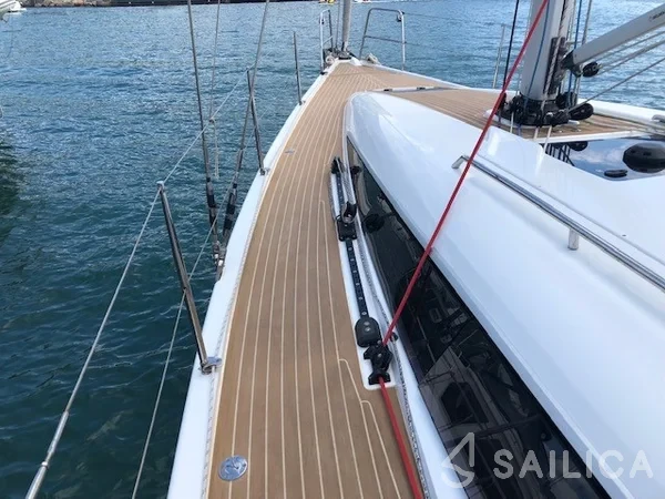 Dehler 42 - Yacht Charter Sailica