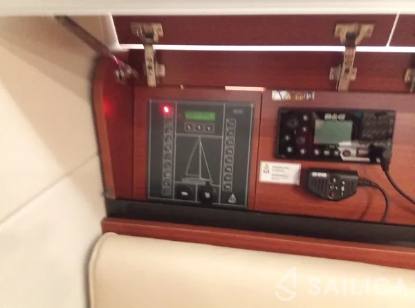 Dehler 38 - Yacht Charter Sailica