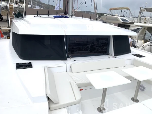Bali 4.1 - Yacht Charter Sailica