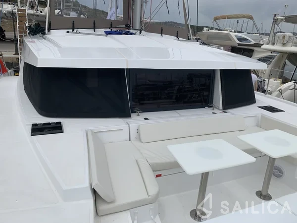 Bali 4.1 - Yacht Charter Sailica