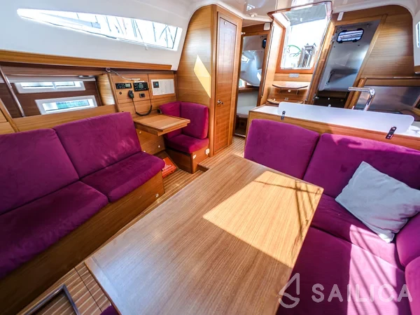 Elan Impression 40.1 - Photo #17 Elan Impression 40.1 - Yacht Charter Sailica