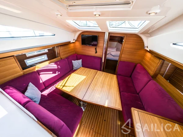 Elan Impression 40.1 - Photo #12 Elan Impression 40.1 - Yacht Charter Sailica