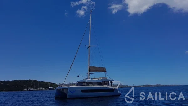 Bali Catspace - Yacht Charter Sailica
