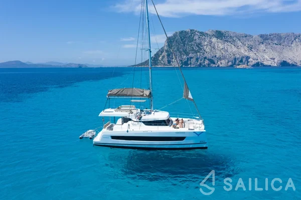 Bali Catspace - Yacht Charter Sailica