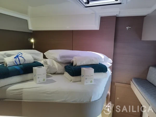 Bali Catspace - Yacht Charter Sailica